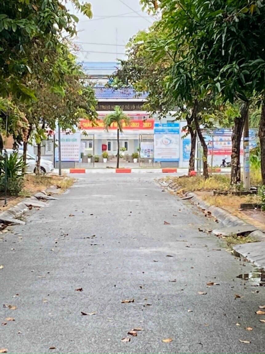 Bán nhà 01 trệt, 01 lầu (2 tầng)