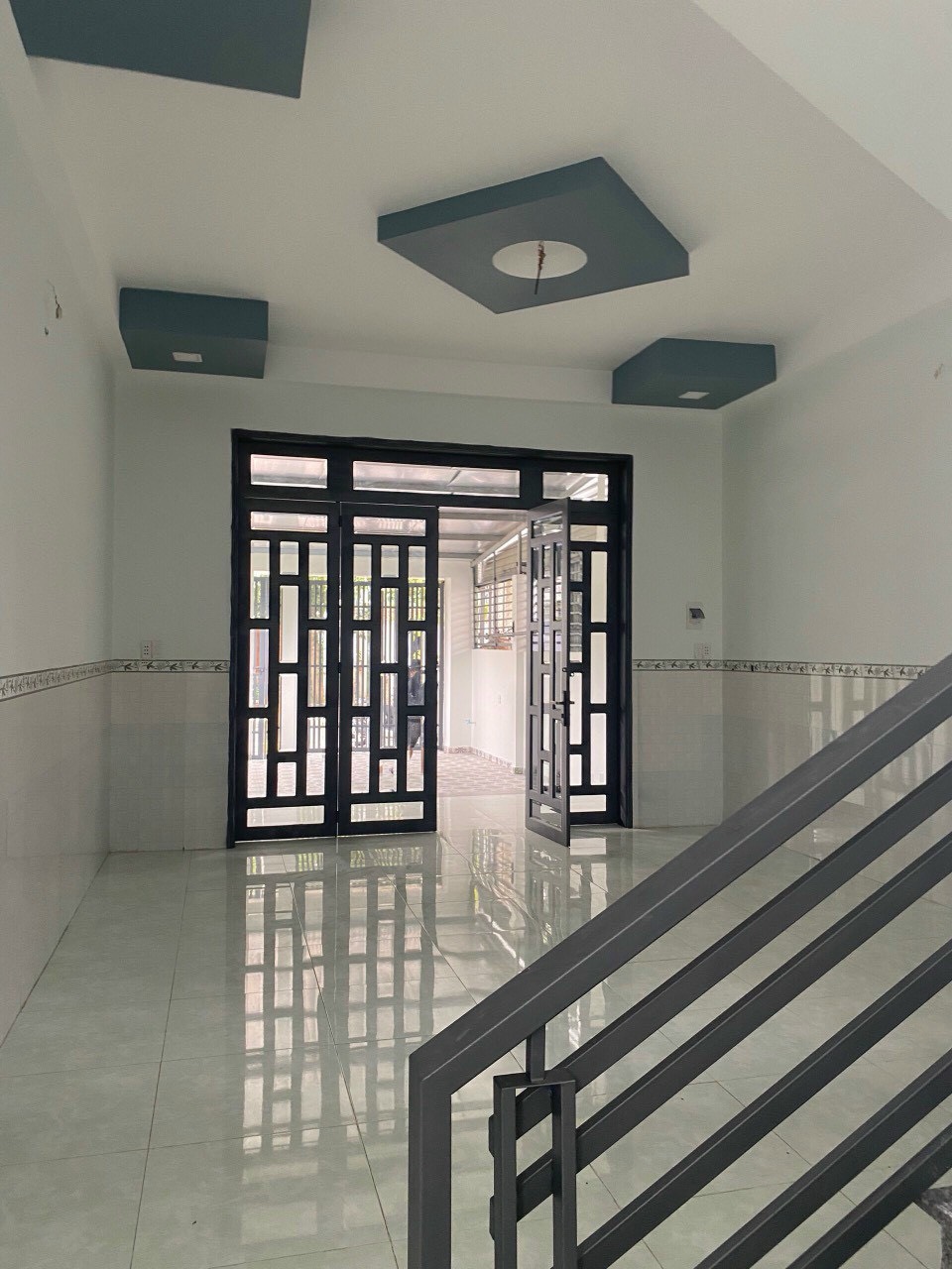 Bán nhà 01 trệt, 01 lầu (2 tầng)